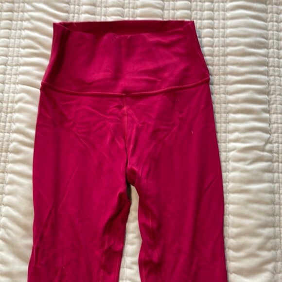 Lululemon Align 25” size 6 pants - Picture 2 of 3